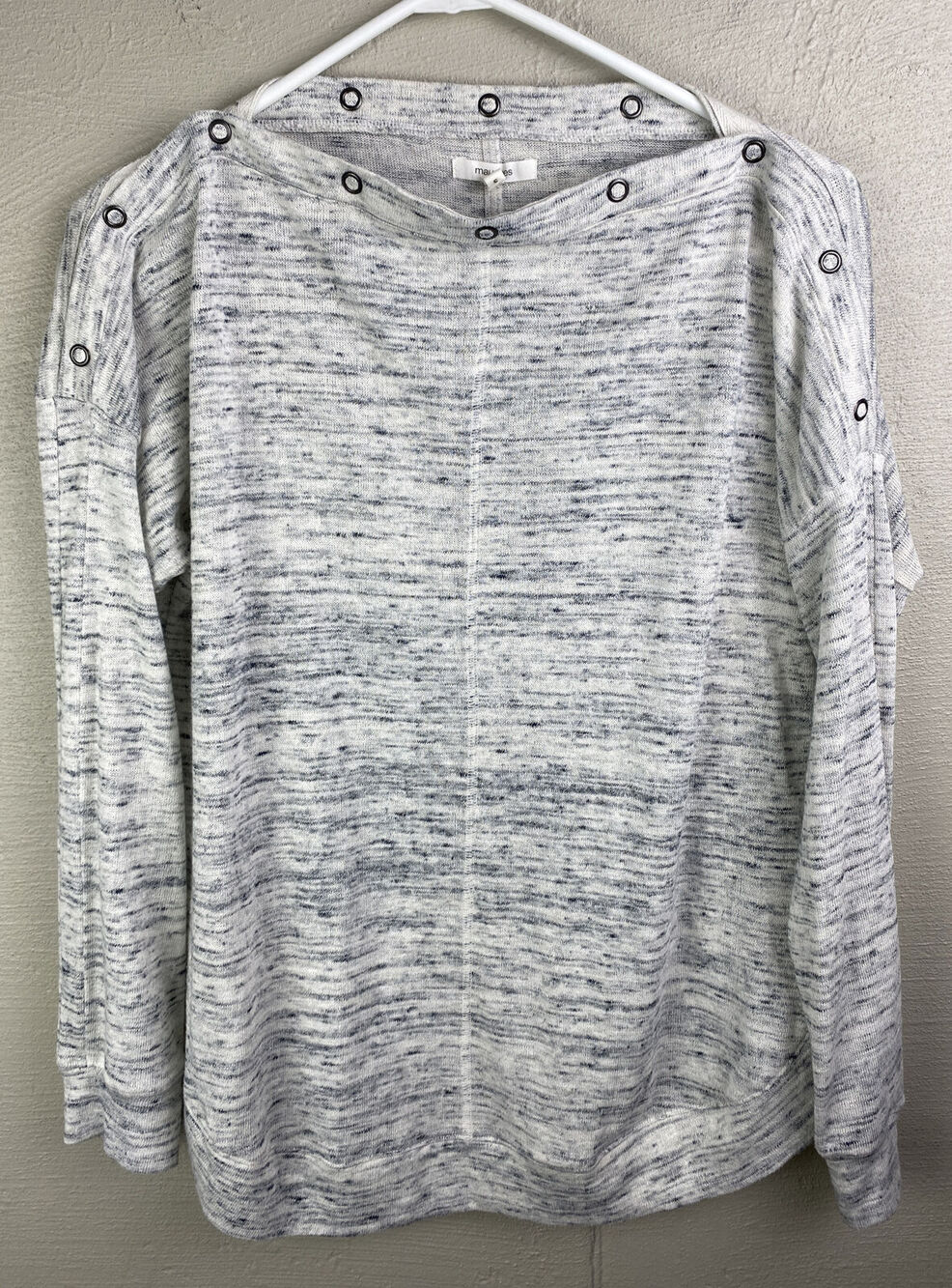 Maurices Women’s Gray Wht Knit Sweater Size Small Cute Snap Neck Boatneck Style